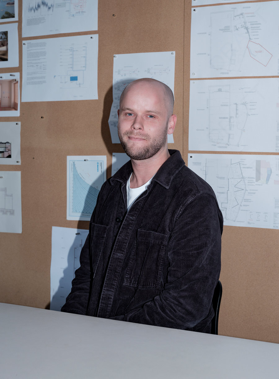 Connor Brown, Associate